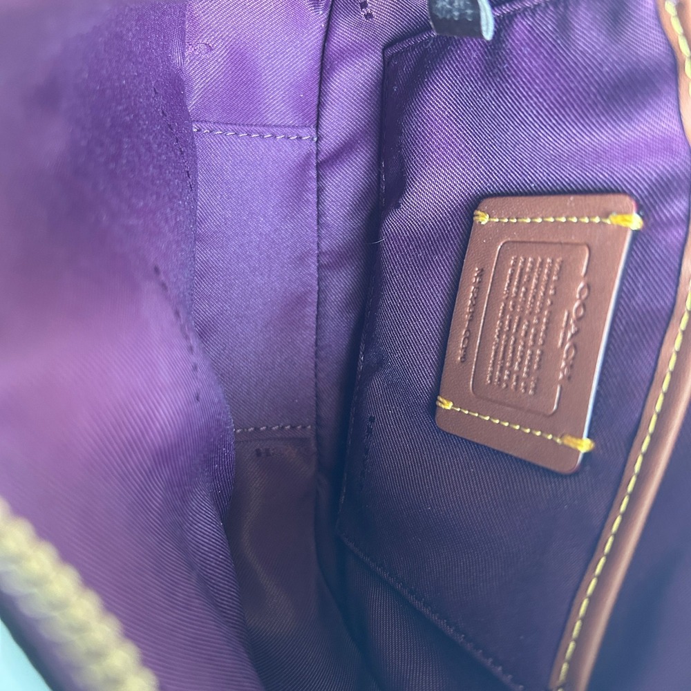 Coach Chaise Crossbody 19 Plum Pebble Leather Bag CC390 - Picture 5 of 9